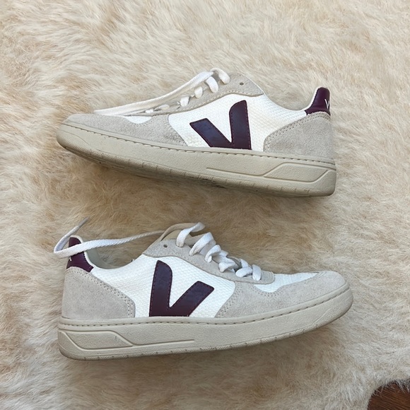 Veja Shoes - Veja sneakers worn twice
